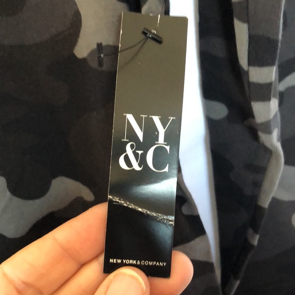 NWT New York & Co SoHo, form fitting! Stretch camouflage dress - Picture 3 of 5